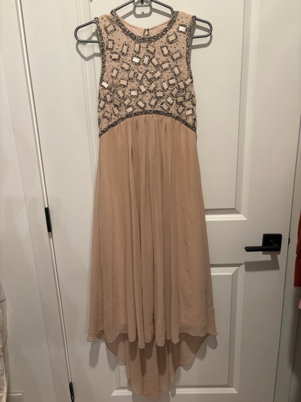 Embellished Sleeveless Midi Dress in Blush